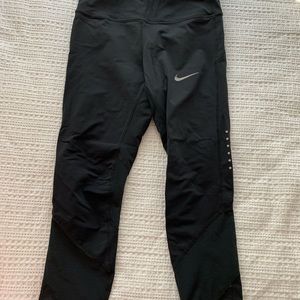 Nike crop leggings